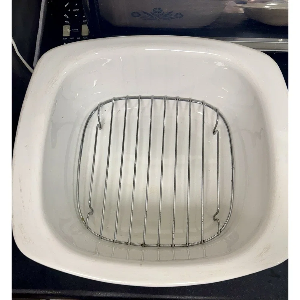 CorningWare Cornflower Blue/White Square Casserole Dish Dutch Oven W/Rack Lids